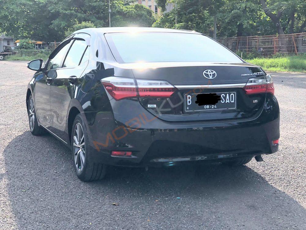 Mobil Toyota Corolla 2018