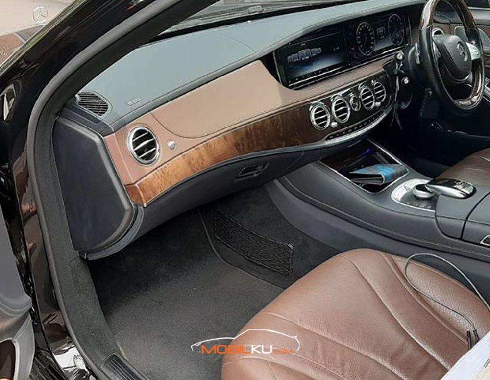 Mobil Mercedes-Benz S-Class 2016