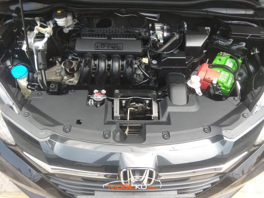 Mobil Honda HR-V 2016