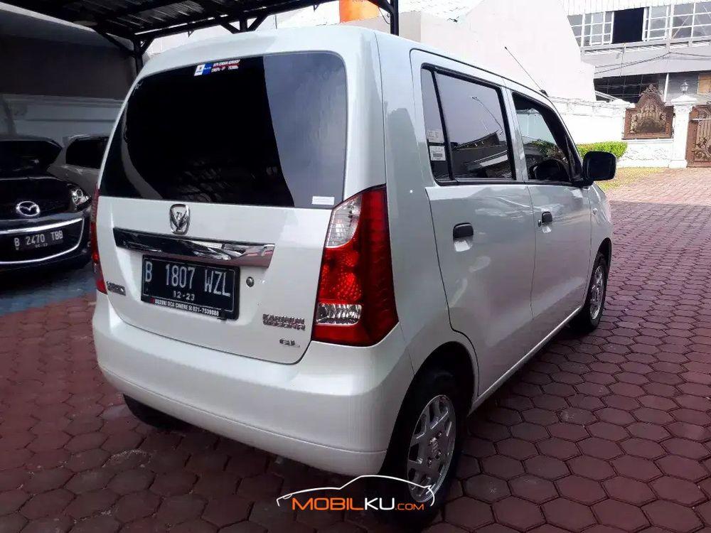 Mobil Suzuki Karimun Wagon R 2018