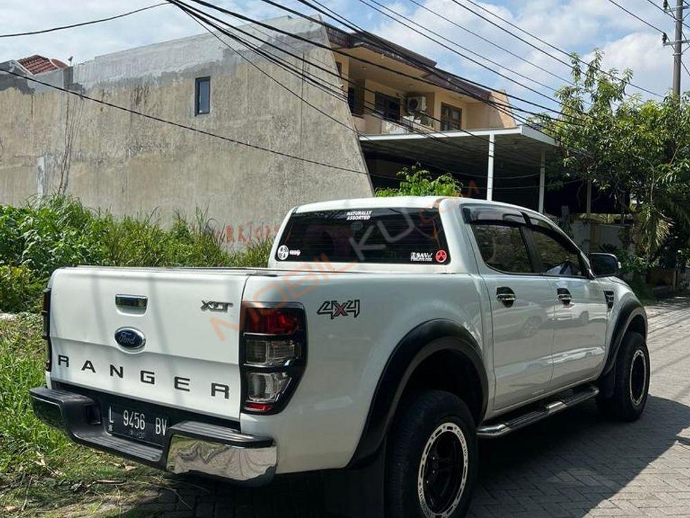 Mobil Ford Ranger 2013