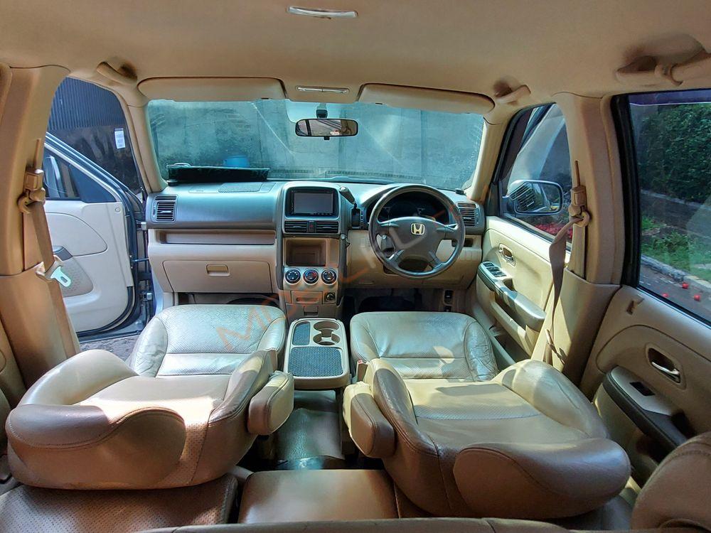 Mobil Honda CR-V 2005