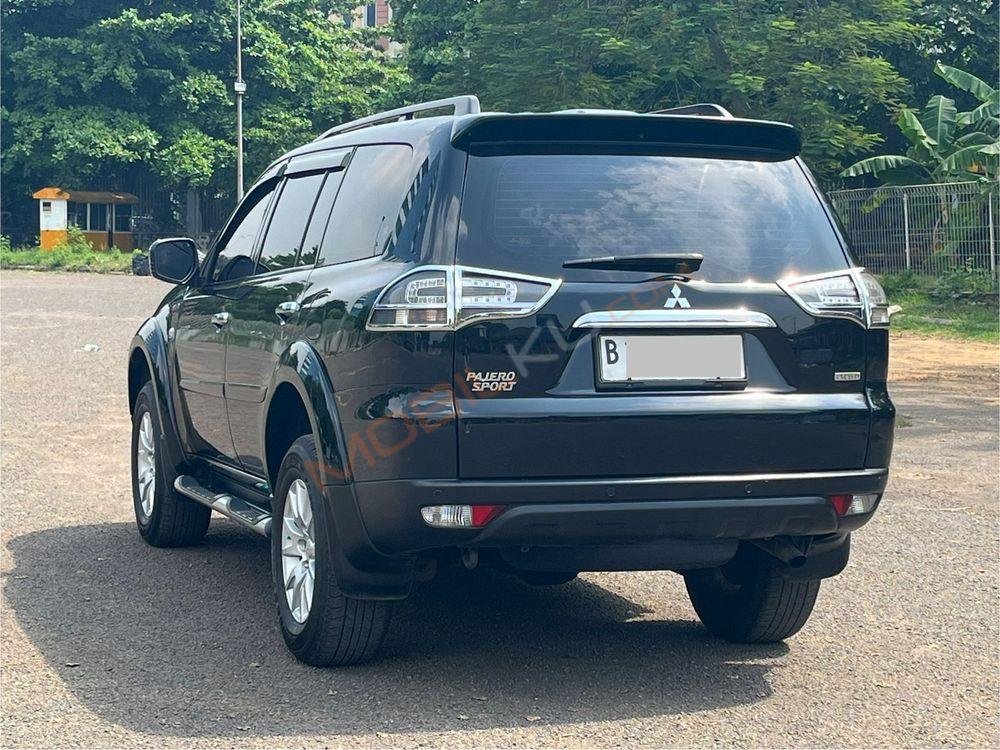 Mobil Mitsubishi Pajero Sport 2010