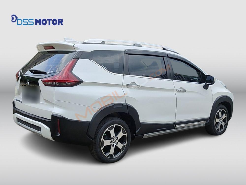 Mobil Mitsubishi Xpander Cross 2020