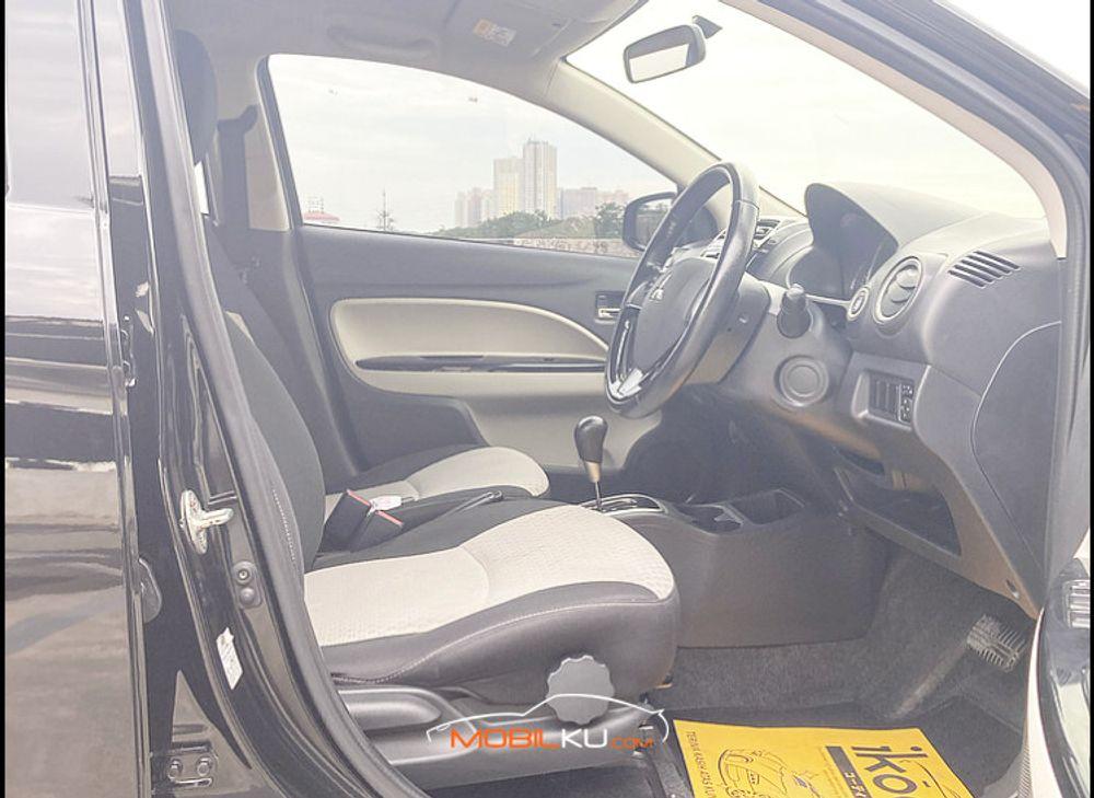 Mobil Mitsubishi Mirage 2016