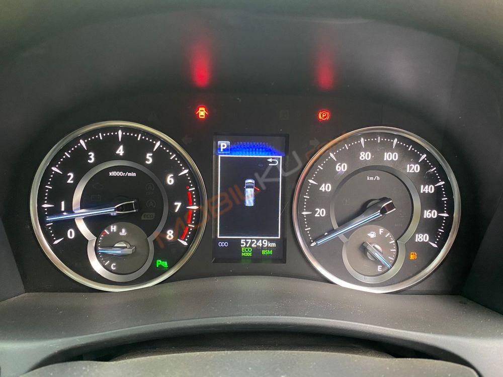 Mobil Toyota Alphard 2019