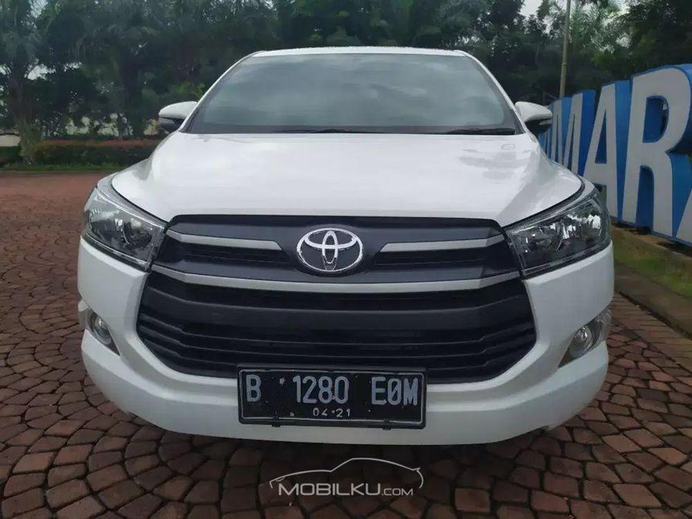 Mobil Toyota Kijang Innova 2016