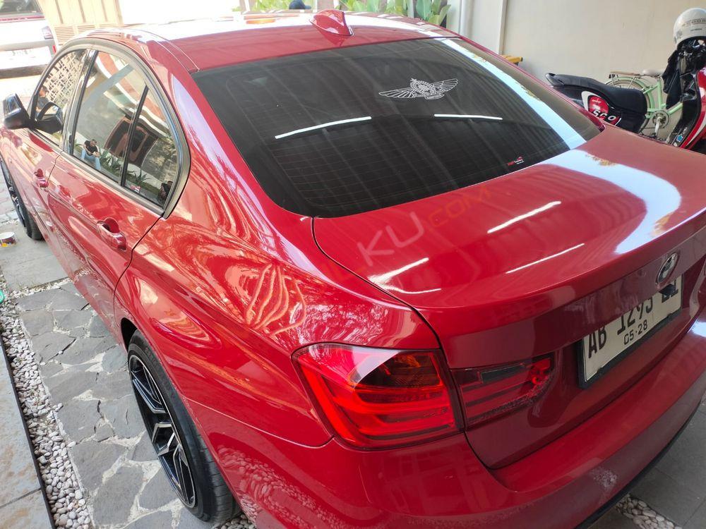 Mobil BMW 3 Series 2013
