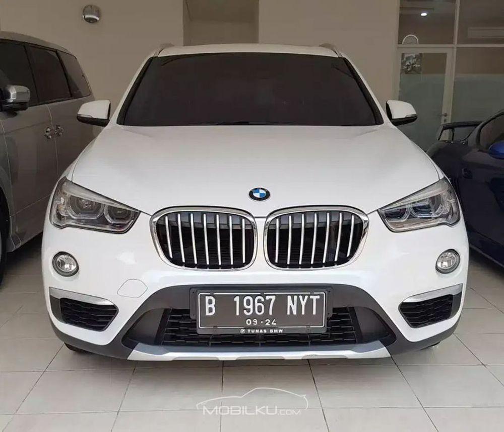 Mobil BMW X1 2017