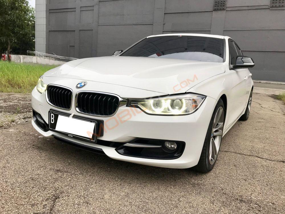 Mobil BMW 3 Series 2014