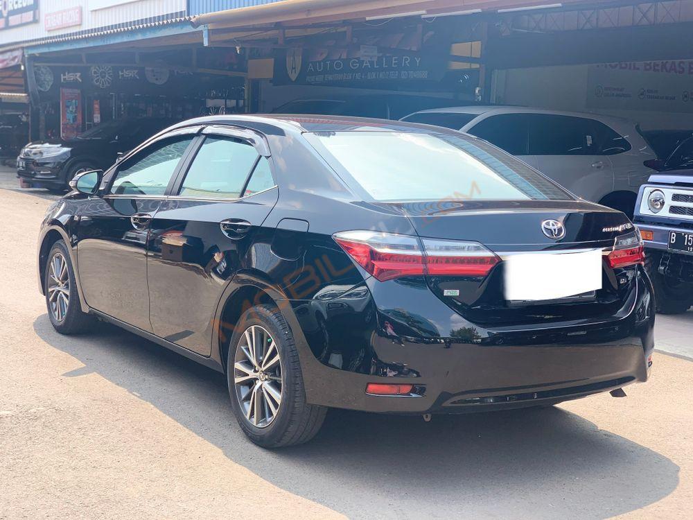 Mobil Toyota Corolla 2018