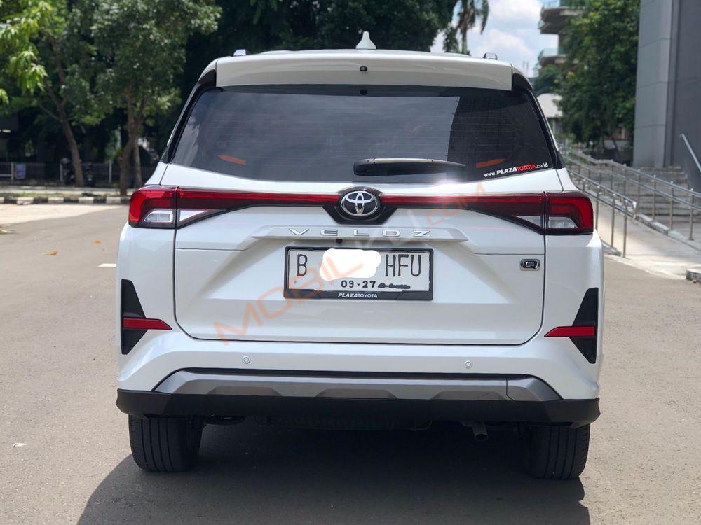 Mobil Toyota Veloz 2022