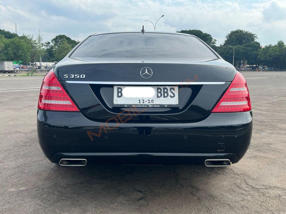 Mobil Mercedes-Benz S-Class 2011