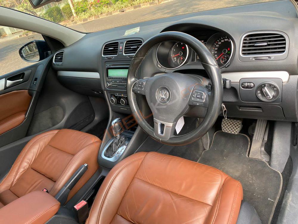Mobil Volkswagen Golf 2013