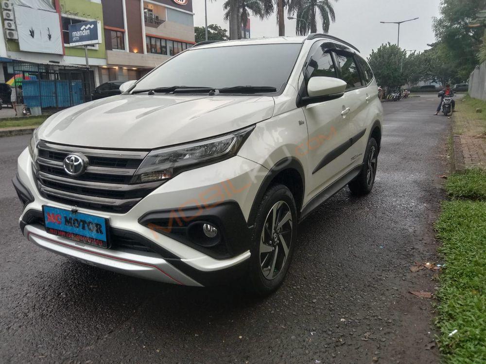 Mobil Toyota Rush 2021