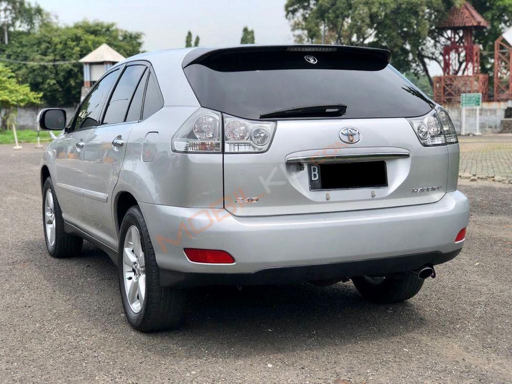 Mobil Toyota Harrier 2013