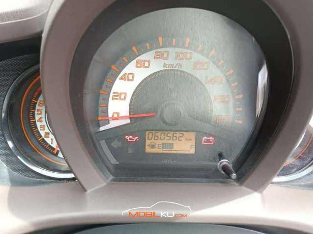 Mobil Honda Brio 2012