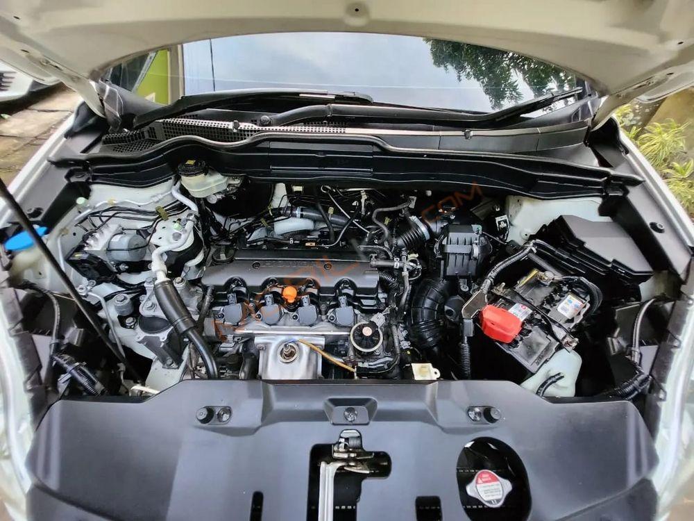 Mobil Honda CR-V 2011