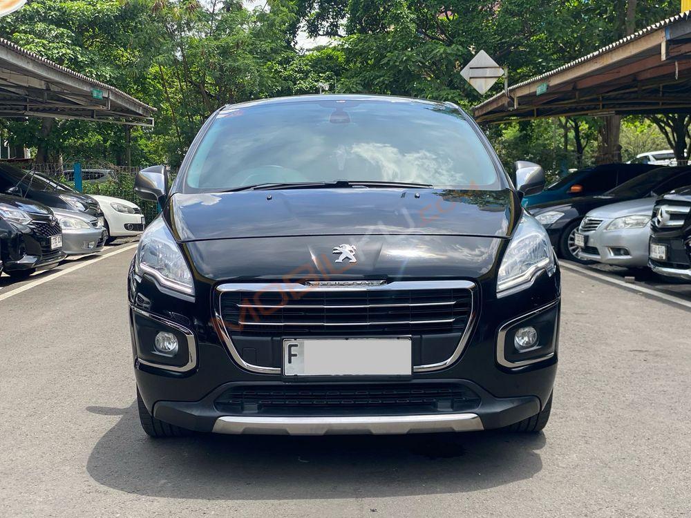 Mobil Peugeot 3008 2016