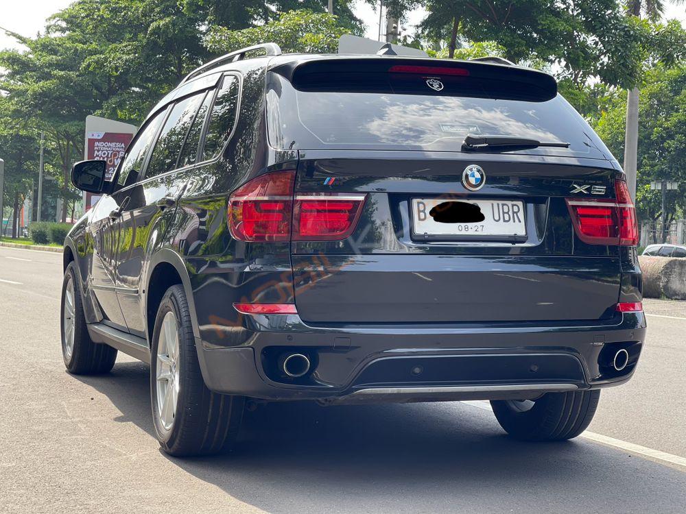 Mobil BMW X5 2012