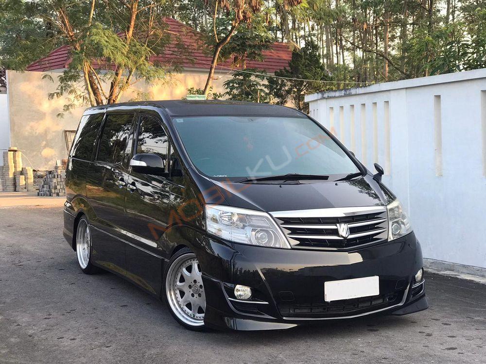 Mobil Toyota Alphard 2008