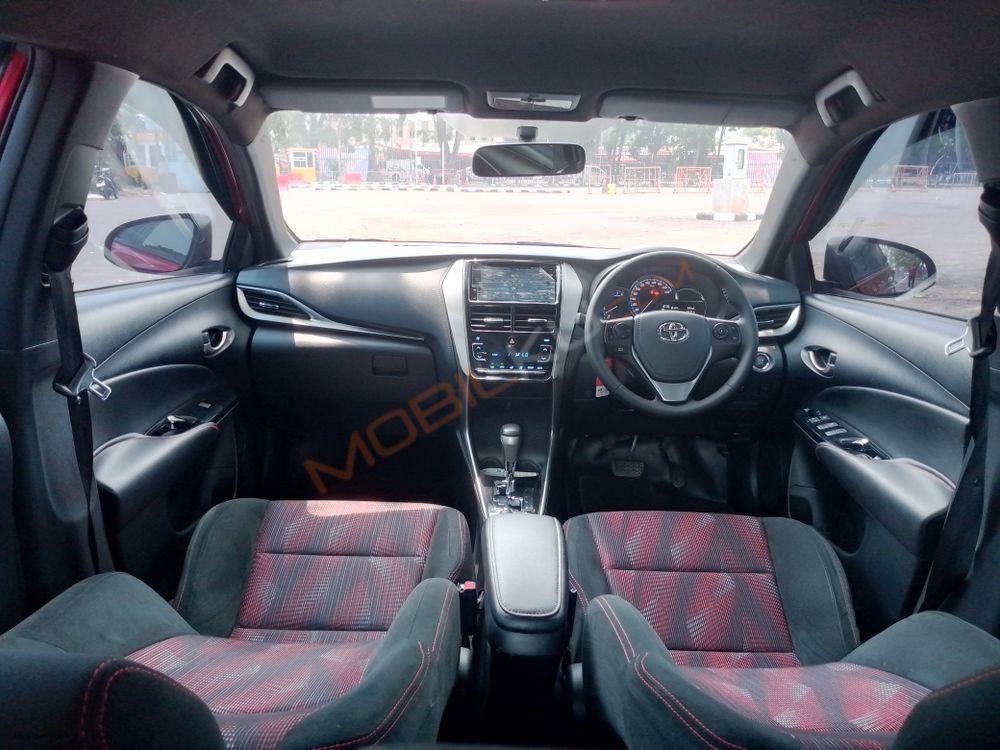 Mobil Toyota Yaris 2019