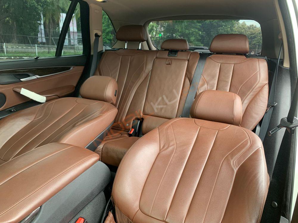 Mobil BMW X5 2016
