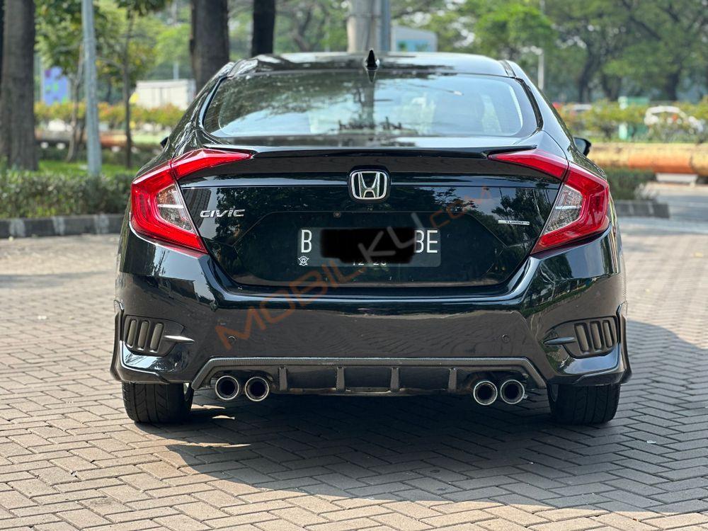 Mobil Honda Civic Sedan 2017