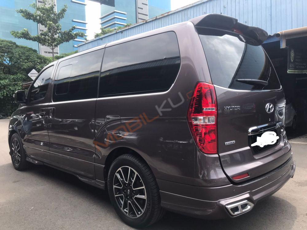 Mobil Hyundai H-1 2018