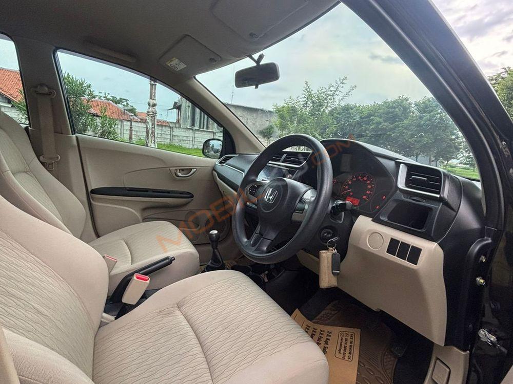 Mobil Honda Brio 2018
