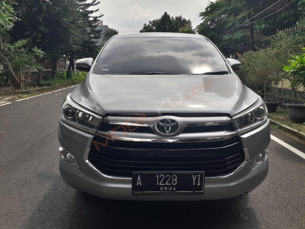 Mobil Toyota Kijang Innova 2019