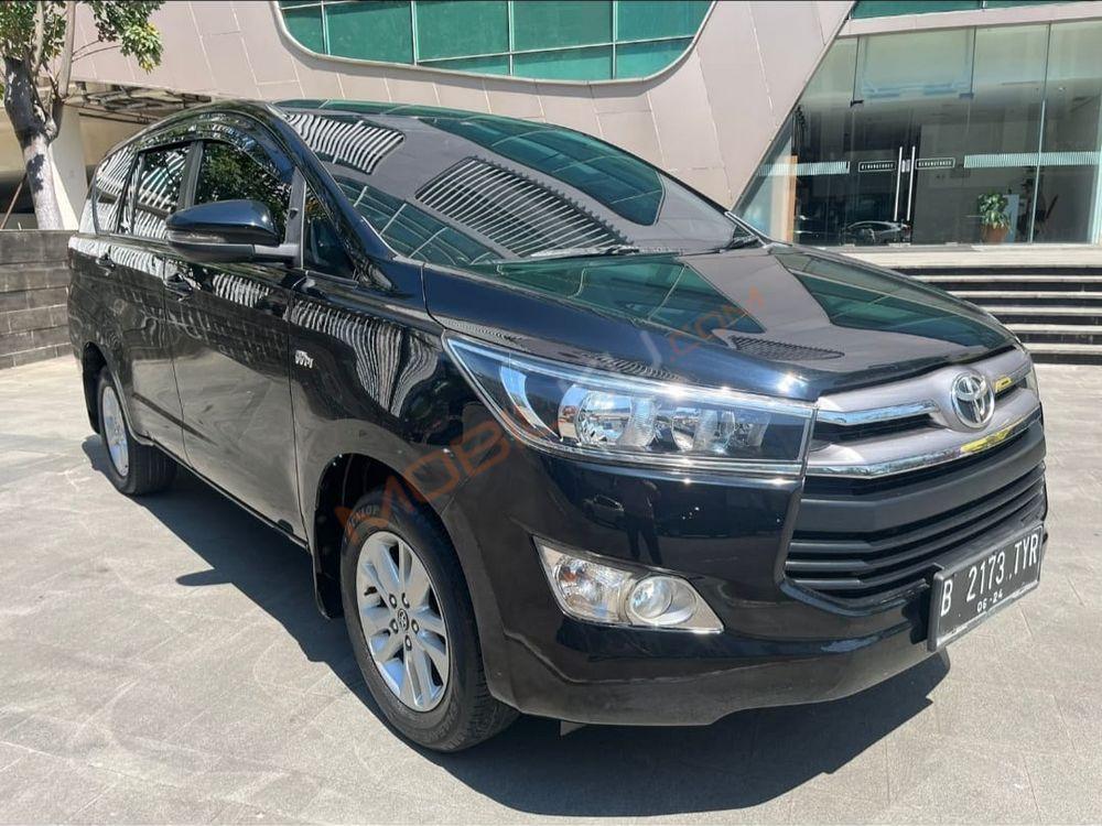 Mobil Toyota Kijang Innova 2019