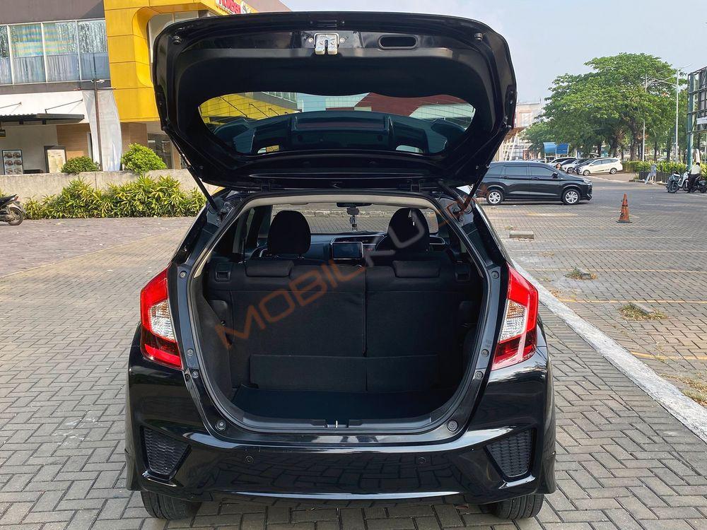 Mobil Honda Jazz 2017
