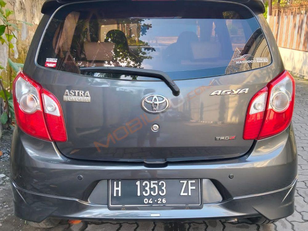 Mobil Toyota Agya 2016