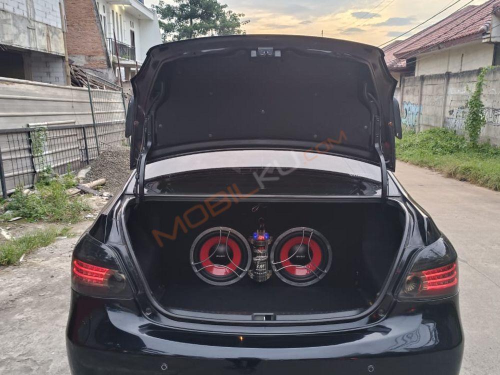 Mobil Toyota Vios 2013