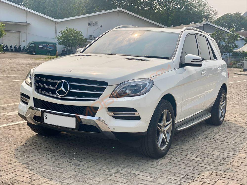 Mobil Mercedes-Benz ML 2015