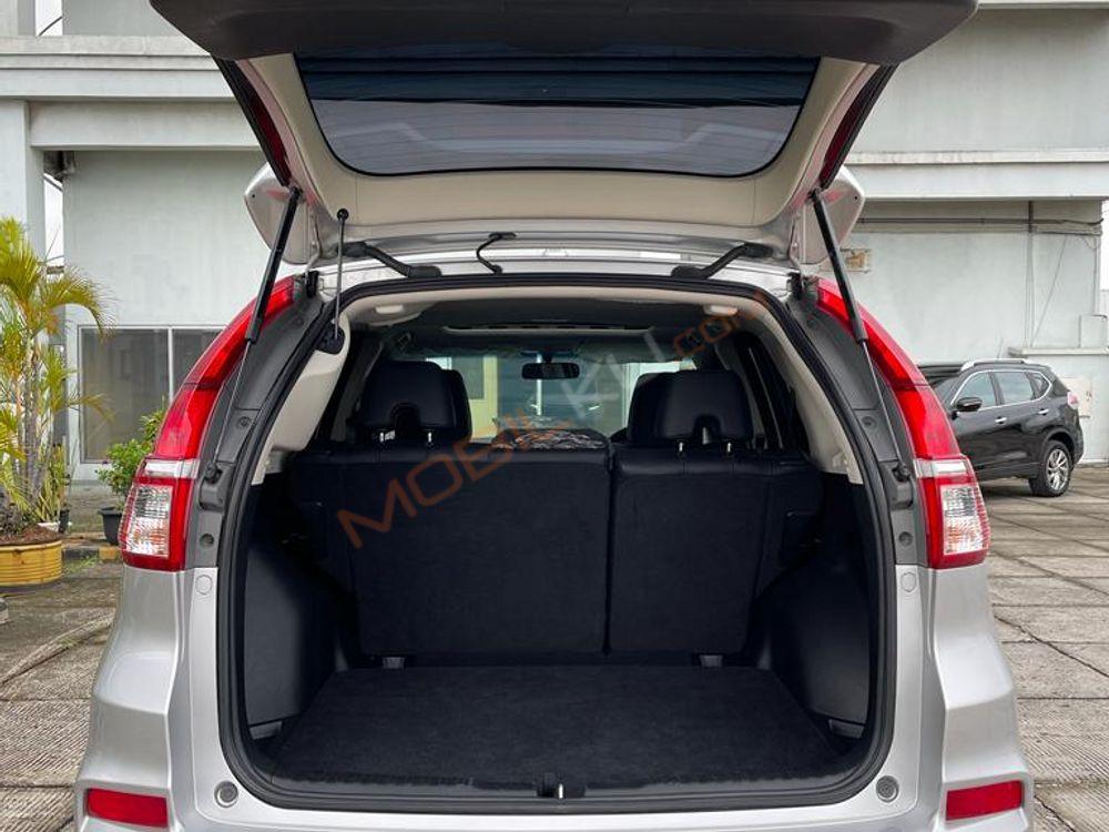 Mobil Honda CR-V 2015