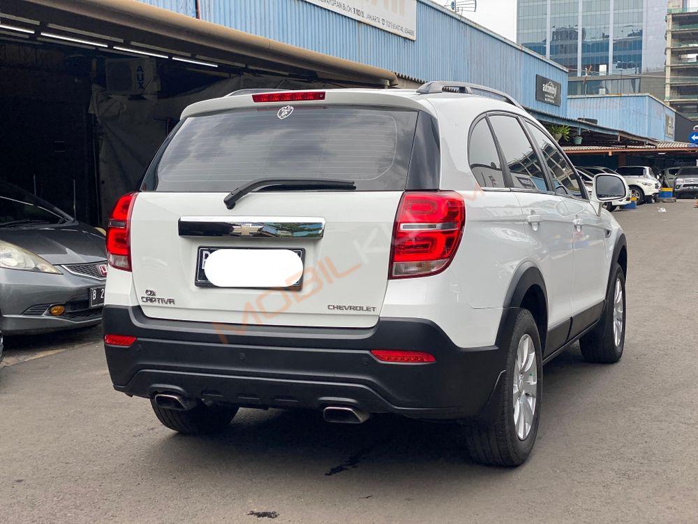 Mobil Chevrolet Captiva 2015