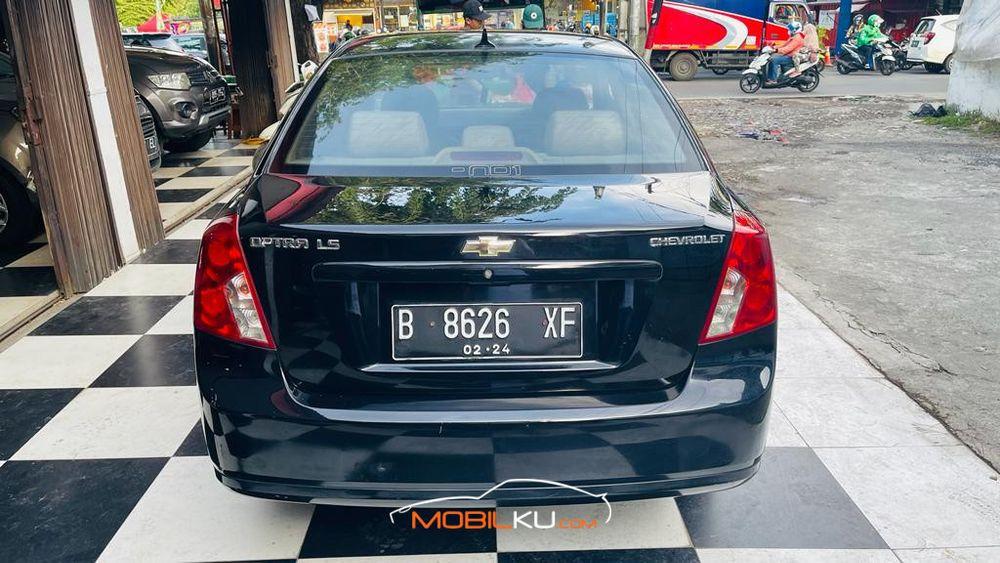 Mobil Chevrolet Optra 2003