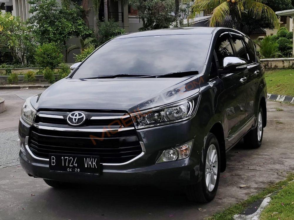Mobil Toyota Kijang Innova 2016