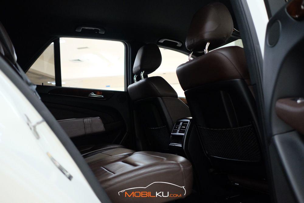 Mobil Mercedes-Benz ML 2015