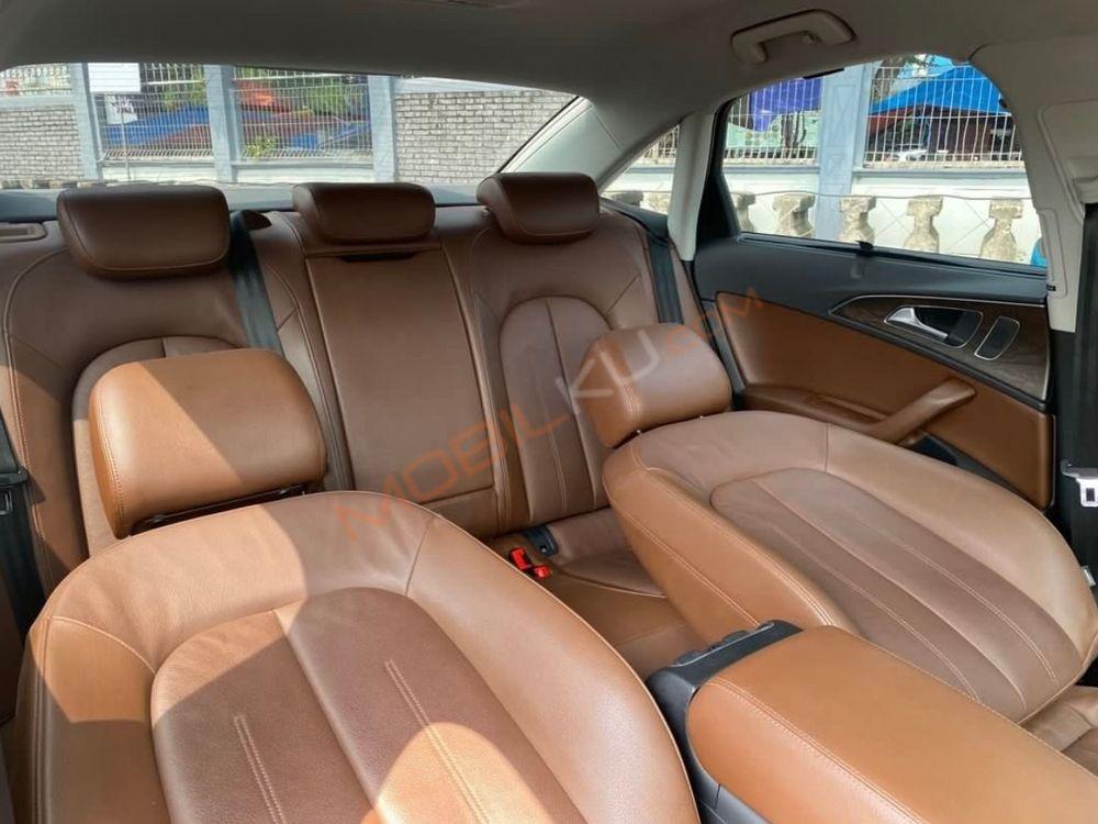 Mobil Audi A6 2013