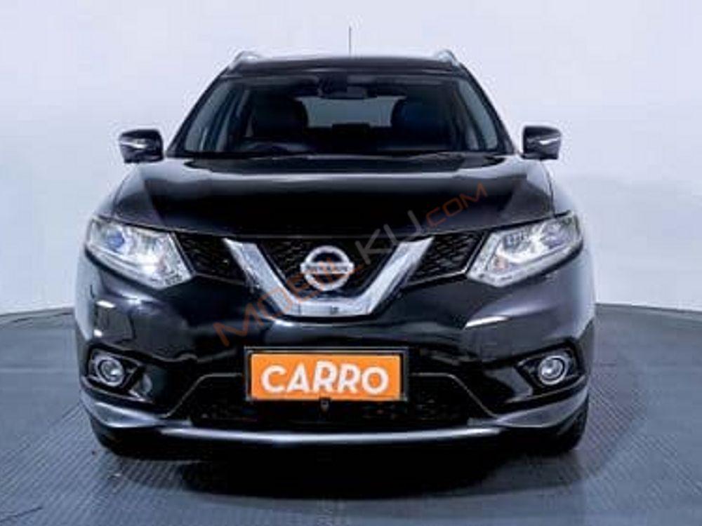 Mobil Nissan X-Trail 2018