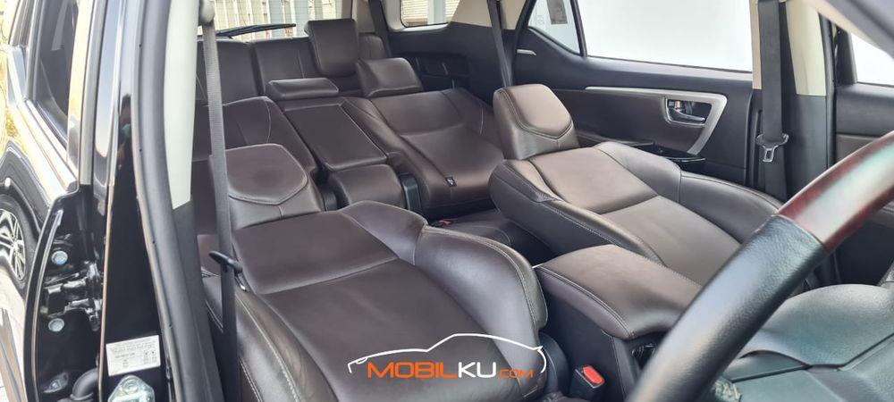 Mobil Toyota Fortuner 2018