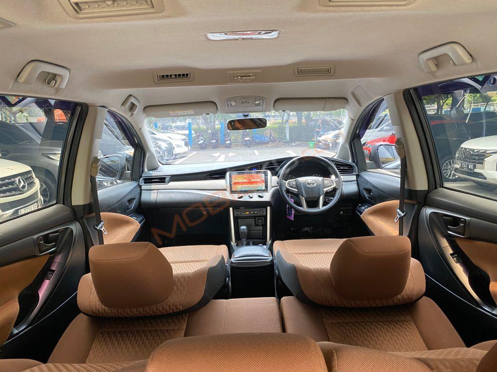 Mobil Toyota Kijang Innova 2017