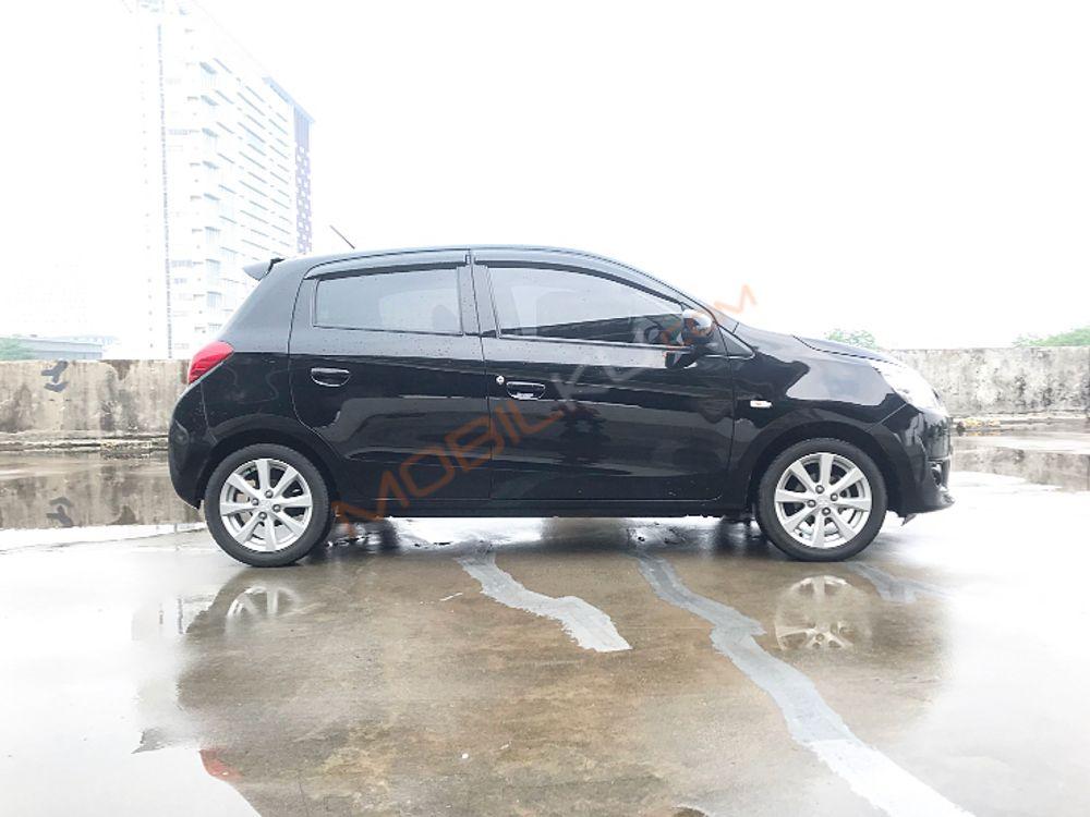 Mobil Mitsubishi Mirage 2016