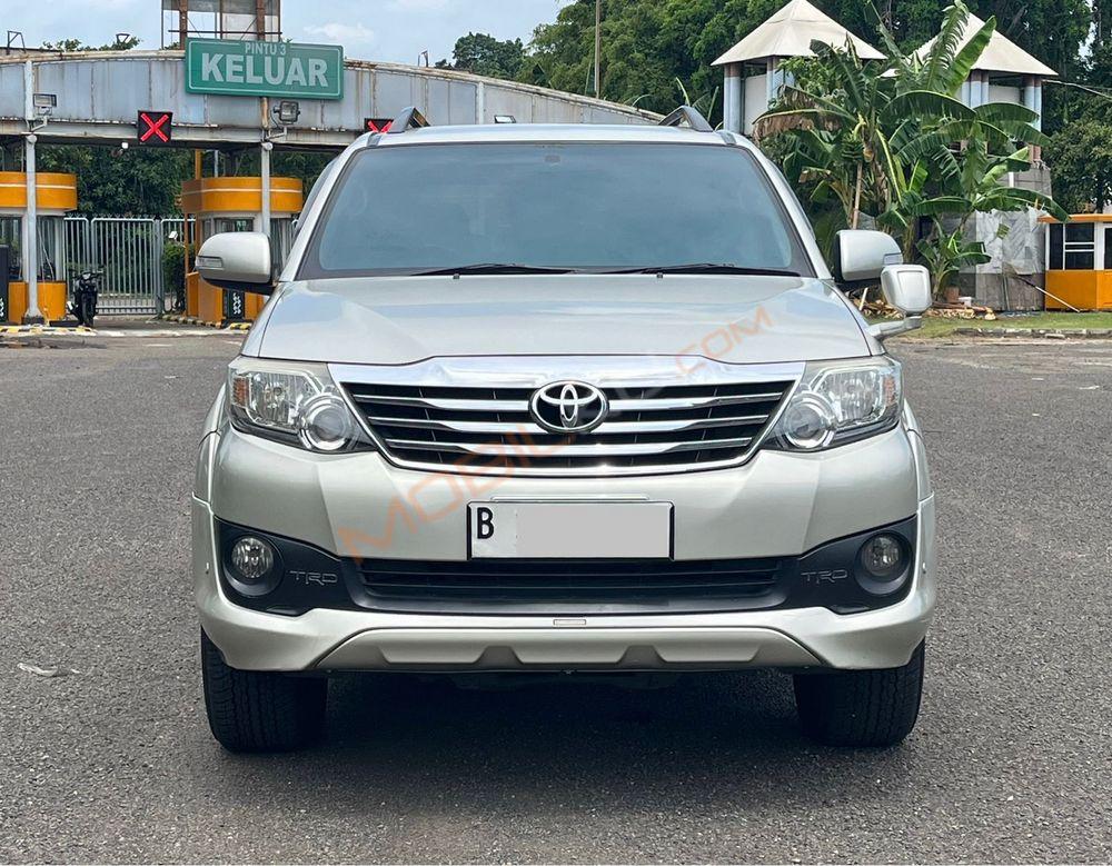 Mobil Toyota Fortuner 2013