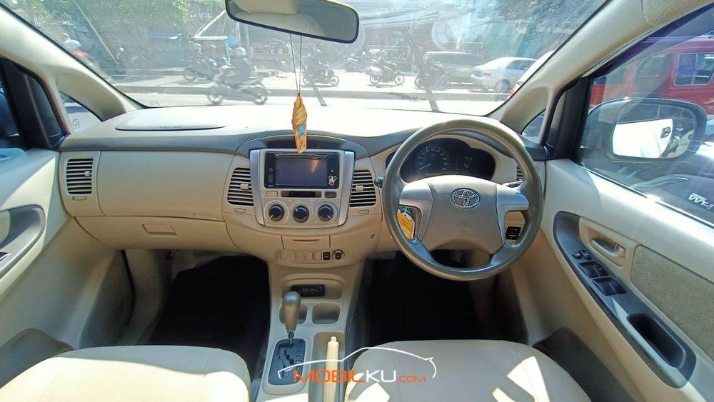 Mobil Toyota Kijang Innova 2017