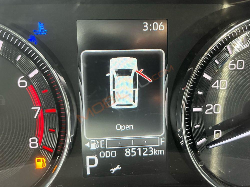 Mobil Toyota Avanza 2022