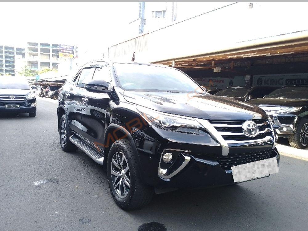 Mobil Toyota Fortuner 2018